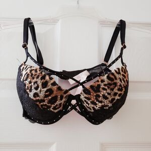 Pink Victoria's Secret Pushup Underwire Bra 32D